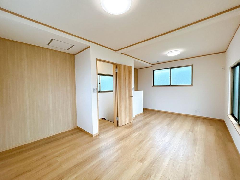 小山市間々田　中古戸建　敷地45.9坪の洋室