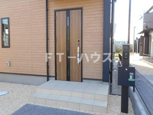 Ｓｕｍａｉ－ｔｏ千葉市花見川区長作町０３のエントランス