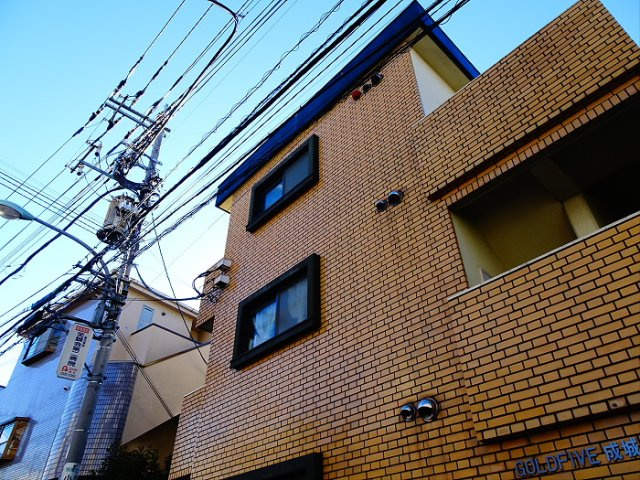 ゴールドファイブ成城の外観