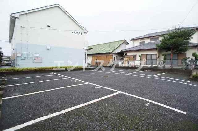 リュウガミⅡの駐車場|高崎、前橋のお部屋探しはエンドスケープまで！お客様の理想お聞かせ下さい♪
