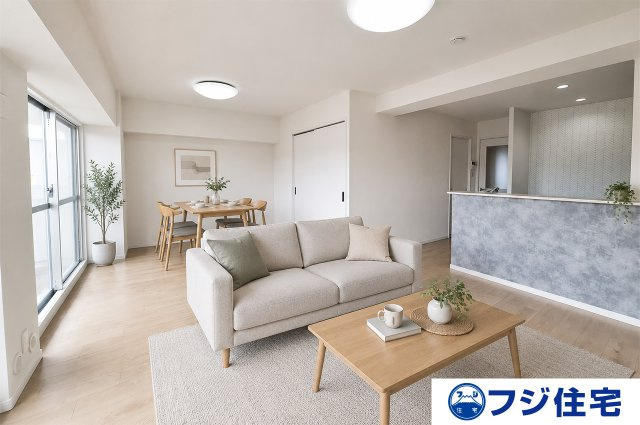 泉北星和台コーポラスの居間・リビング|LDK：バーチャルステージング画像（AI合成）です。合成された家具等は販売価格に含まれません。