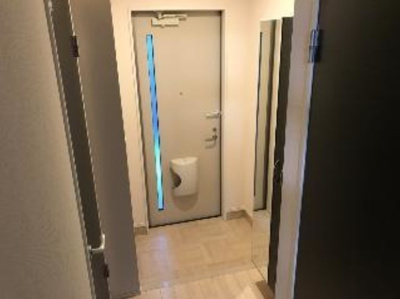 【玄関】 | アベニュー仁戸名Ⅲ | ※同物件・反転タイプの写真です。