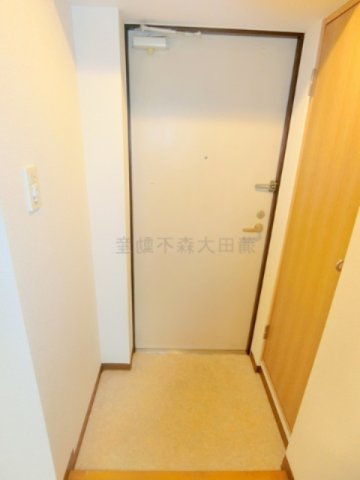 J-CRESTジェイクレスト羽田の玄関