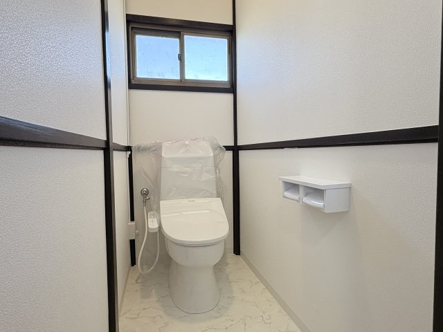 【トイレ】 | 深谷市上野台　中古戸建 | 2階