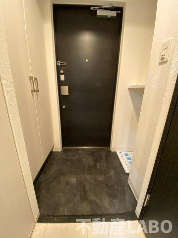 レオンコンフォート難波西Ⅱの玄関