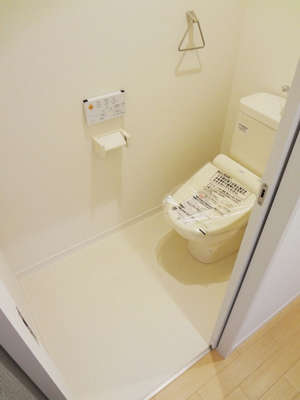 【トイレ】 | デイジー　フラッツ | 同物件別号室参考写真