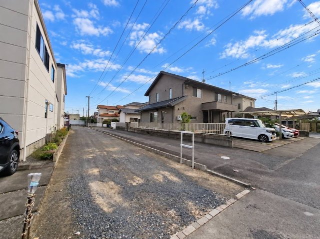 売中古戸建　藤枝市高柳２丁目の前面道路含む現地写真