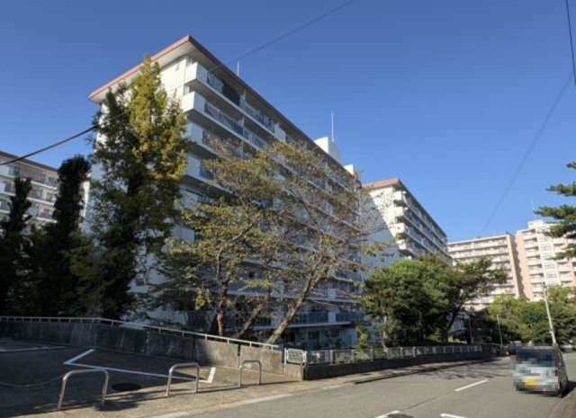 狭山ハウス2号棟の外観