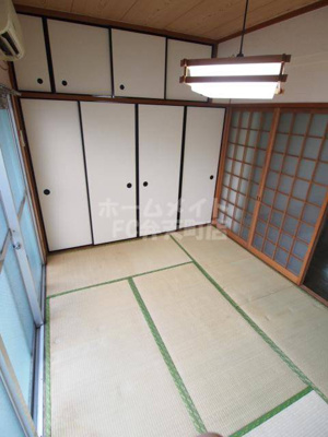 【寝室】 | 丸栄マンション九条 | 寝室にぴったりのお部屋です