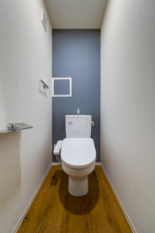台東区根岸５丁目の賃貸マンションのトイレ