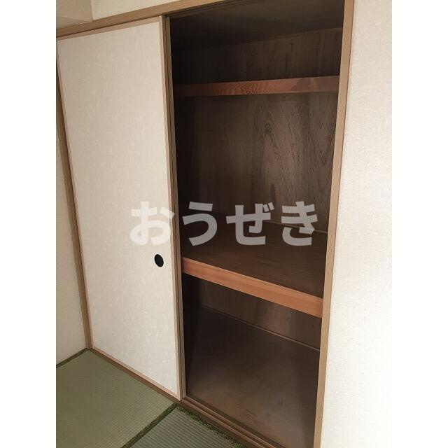 新佐川ビルの収納