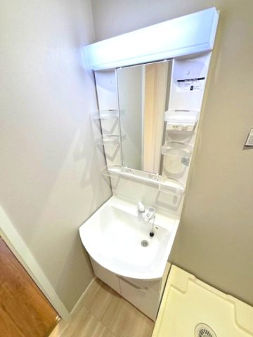 HFR蘇我 B棟の独立洗面台