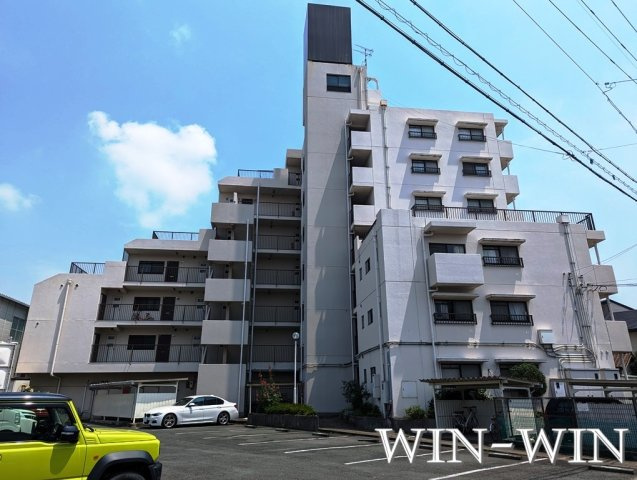 岩月ビルディングの外観