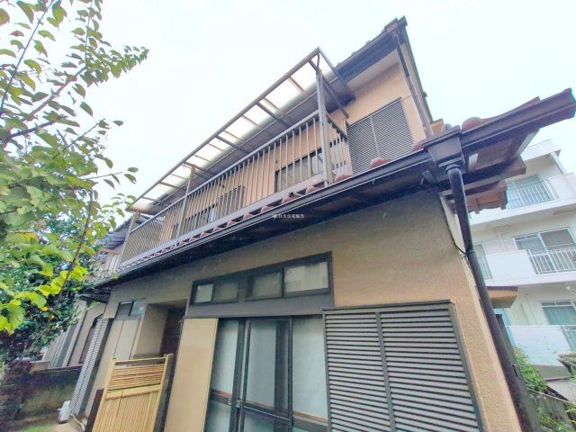 富士見市上沢２丁目の中古一戸建の外観|閑静な住宅街で穏やかな住環境です。
徒歩圏内に買い物施設が充実していてお買い物に便利な立地です。