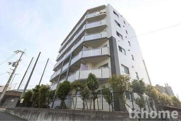 マンションクォーレの外観