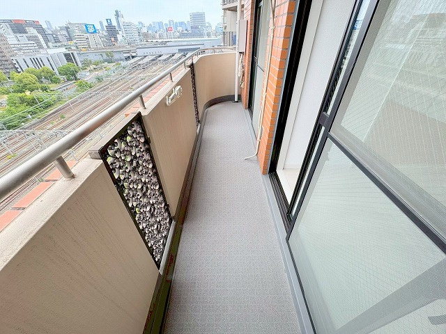 レクシア新大阪のバルコニー