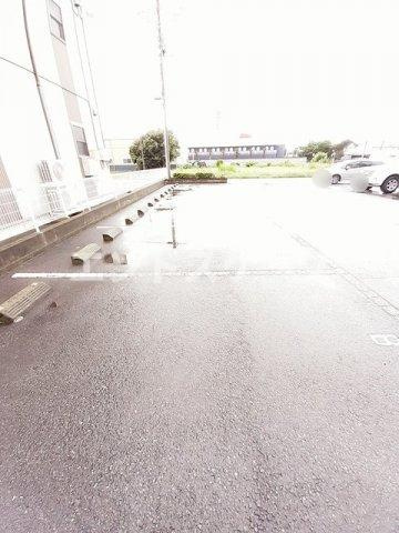 プロムナードの駐車場|高崎、前橋のお部屋探しはエンドスケープまで！お客様の理想お聞かせ下さい♪