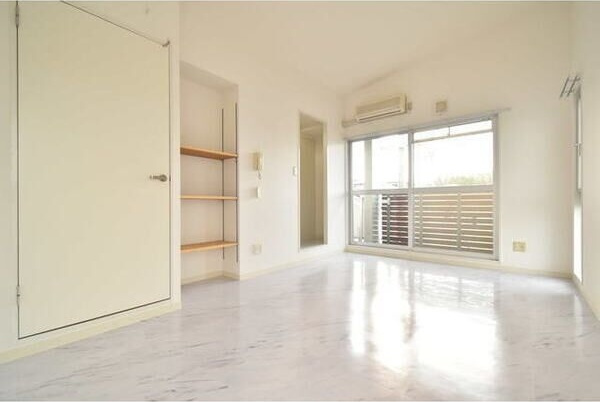 Villa Cielの居間・リビング