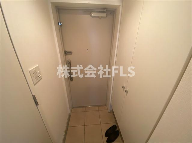 北区赤羽西１丁目の賃貸マンションの玄関