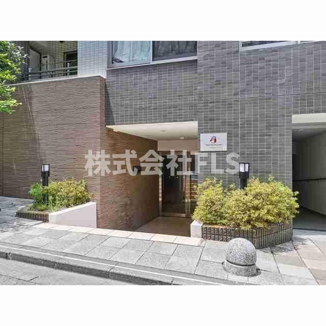 北区赤羽西１丁目の賃貸マンションのエントランス