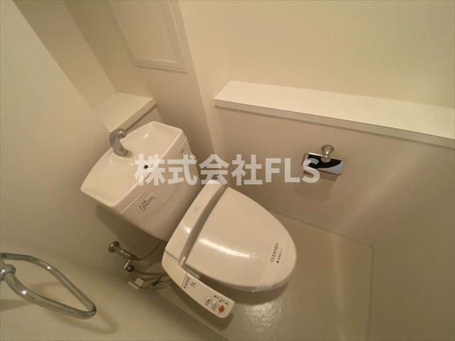 北区赤羽西１丁目の賃貸マンションのトイレ