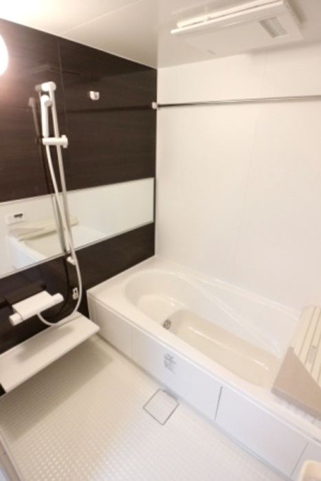 クレストフォーチュンBの浴室|きれいなお風呂です