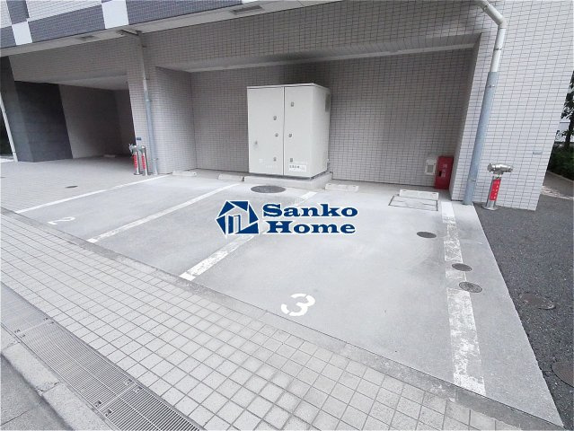 ＫＤＸレジデンス入谷の駐車場