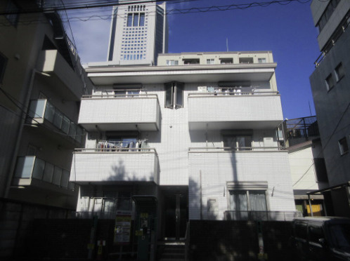 スクエア初台の外観