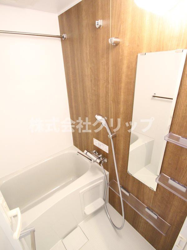 スパシエ東神奈川の浴室