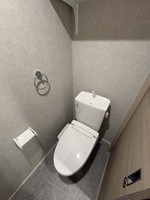 【トイレ】 | Grand Villa ROKUCHO | 同一仕様写真