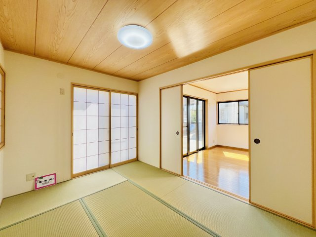 伊勢崎市長沼町の和室|リビングに隣接する和室は、多目的に使えて便利です