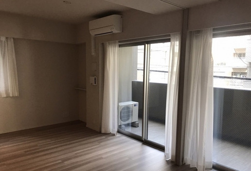 ＬＤＫ12畳　＊カーテンは設備に含まず