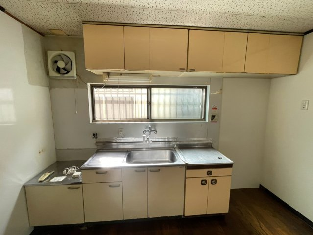 和歌山市六十谷・中古戸建・54828のキッチン