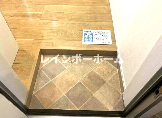 CASA　Yotubaの玄関