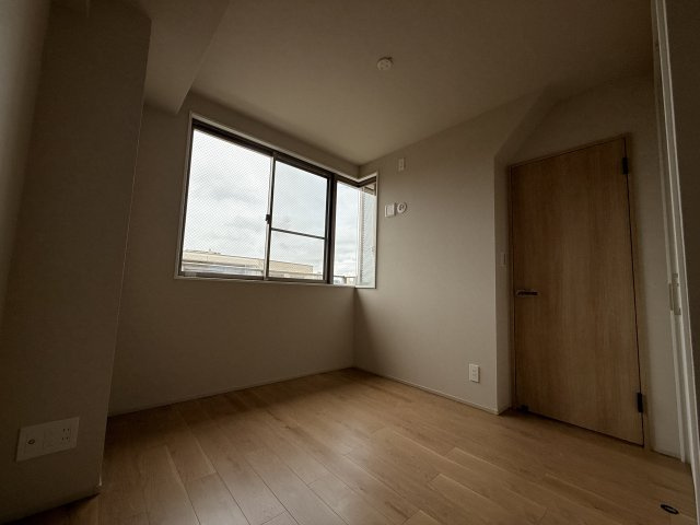 サンメゾン枚方朝日丘かえで館の洋室|洋室約4.7帖