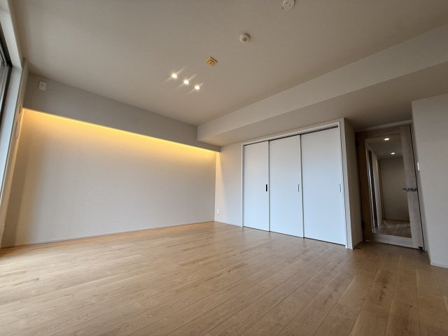 サンメゾン枚方朝日丘かえで館の居間・リビング|床暖房