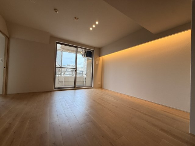 サンメゾン枚方朝日丘かえで館の居間・リビング
