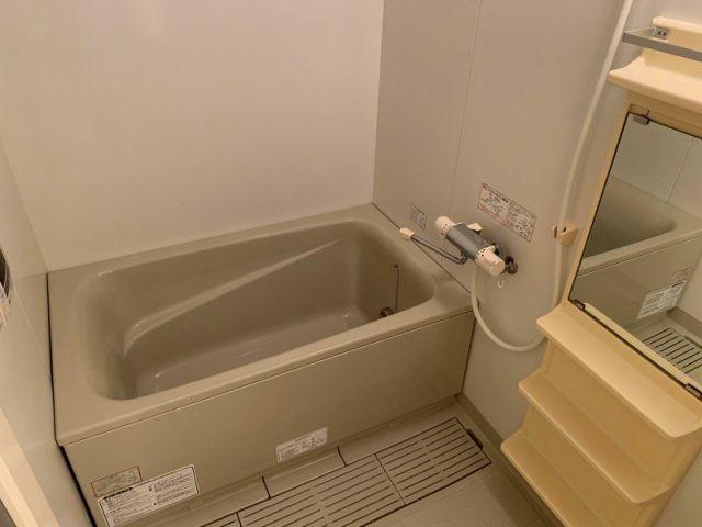 シャルヌーブの浴室