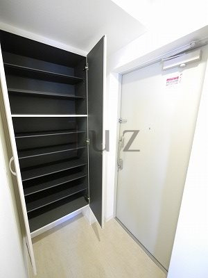 イエリ川崎の玄関|シューズボックス完備の玄関です！