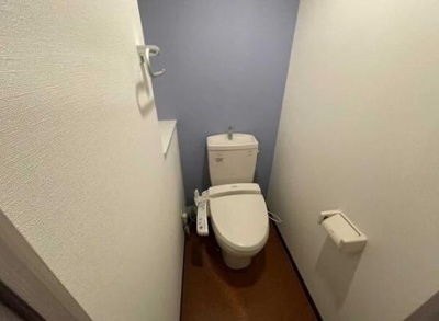 【トイレ】 | アンソレイユ | ※同タイプの写真となり、実際のお部屋とは異なる場合があります