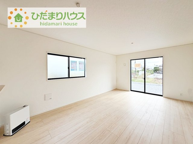 【居間・リビング】 | 土浦市中村南第11　新築戸建　5号棟 | ママがひとりにならない、リビングとつながるオープンキッチンなら家族のお手伝いも増え、会話がうまれます(*^-^*)