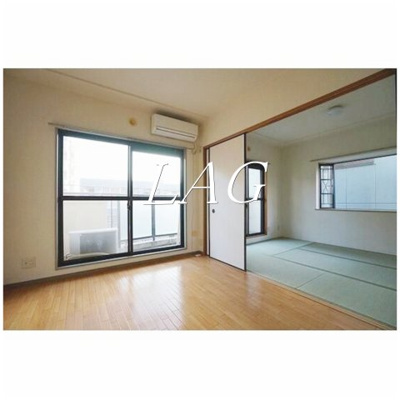 【居間・リビング】 | ポポラーレ壱番館 | 洋室のお部屋です。