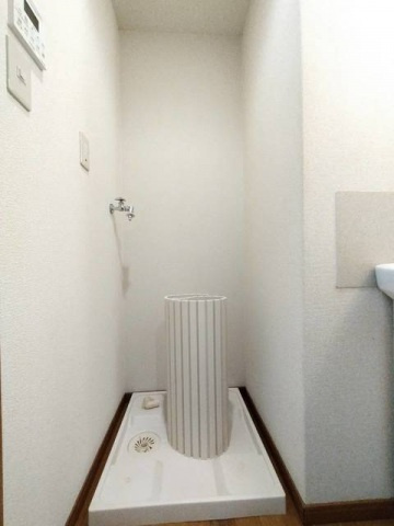 フラット府中の設備|室内洗濯機置場