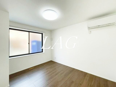 【居間・リビング】 | ハイスタンダード堀切 | 洋室のお部屋です。