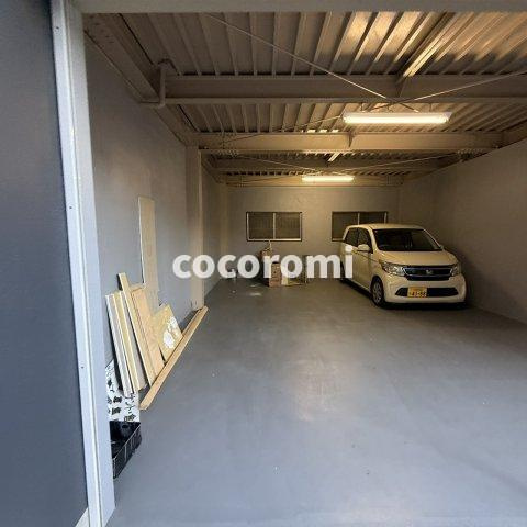 D2ハウス若江岩田の駐車場