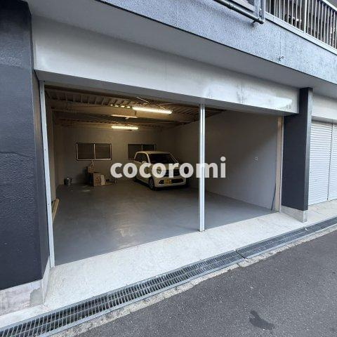 D2ハウス若江岩田の駐車場