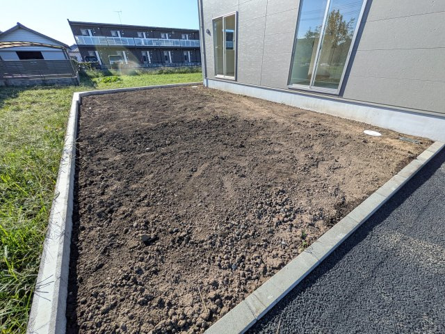 常陸大宮市南町　第2　新築戸建て　3号棟の庭|日当たりや広さを現地で体感してください。理想のガーデニングや家庭菜園を始めてみませんか。