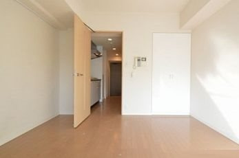 【居間・リビング】プラウドフラット代々木上原