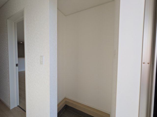 常陸大宮市南町　第2　新築戸建て　6号棟の玄関