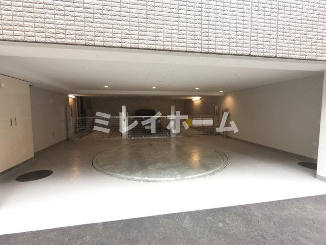デュオステージ蒲田の駐車場